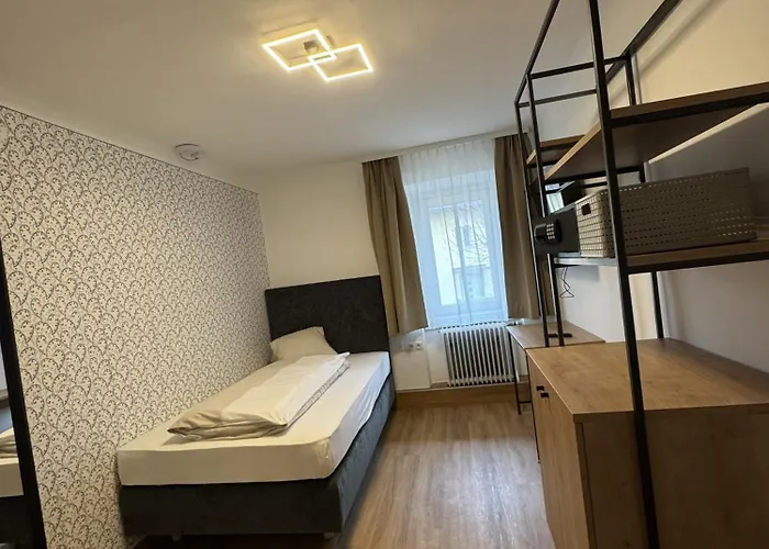 Rooms11 *
