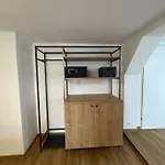 Rooms11 *