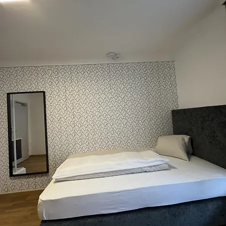Otel Rooms11 *