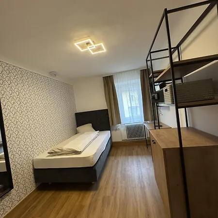Rooms11 *