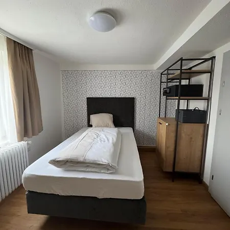 Otel Rooms11