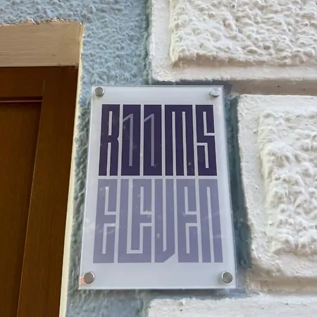 Rooms11 מלון *